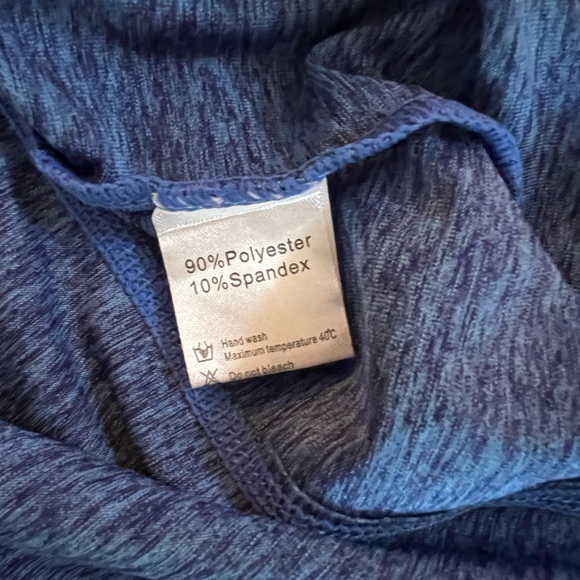 Athletic Half Zip Top with Thumbholes Large - Picture 6 of 7